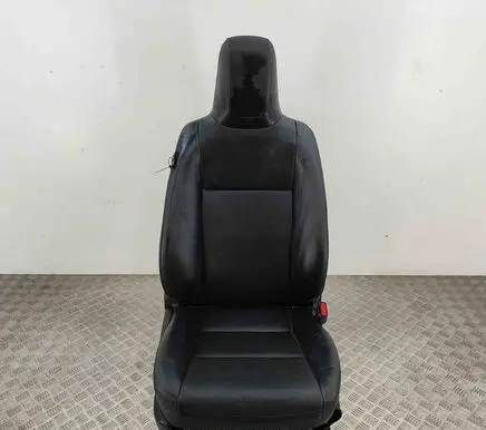 Toyota Hilux (AN120, AN130) Front passenger seat 720100K160