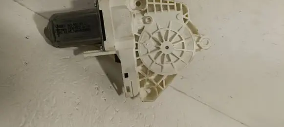 Front door window regulator motor