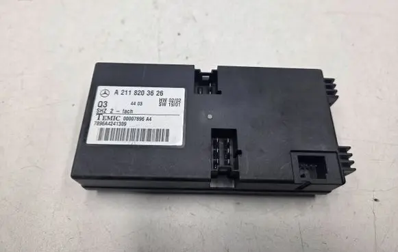 Mercedes-Benz E W211 Seat heating relay A2118203626 2118203626