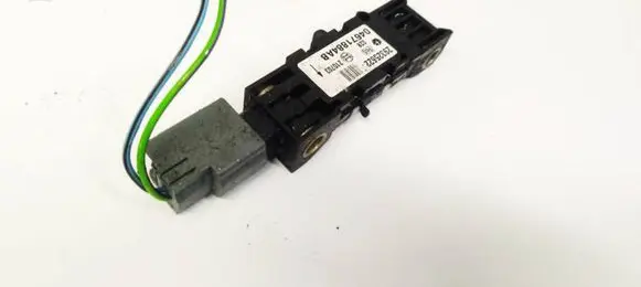 Chrysler PT Cruiser Airbag deployment crash/impact sensor 04671884QAB 29325622