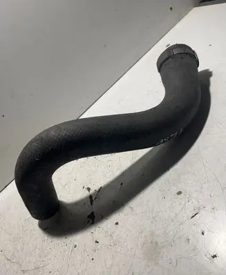 BMW 5 E39 Intercooler hose/pipe DL23505