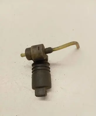 Volkswagen Transporter - Caravelle T4 Windscreen/windshield washer pump