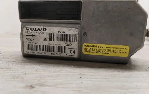 Volvo V70 Airbag control unit/module 8645271 010071015204 0285001254