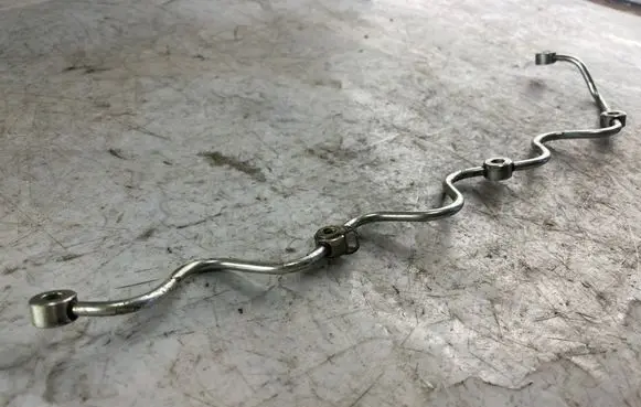 Nissan Patrol Y61 Fuel return line/hose 