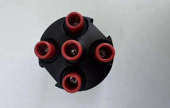 Audi 80 90 S2 B4 Spark distributor cap 051905207 027905207A 2753036PHT