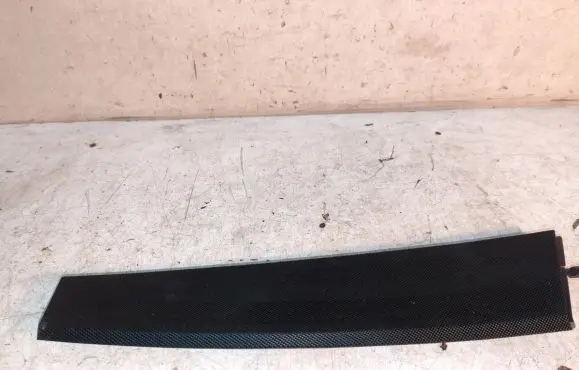 Mercedes-Benz C AMG W204 Side speaker trim/cover A2046802008