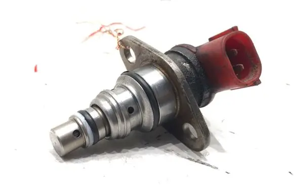 Toyota Avensis Verso Fuel pressure regulator 