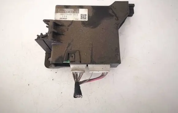 Toyota Yaris Other control units/modules 886500D180