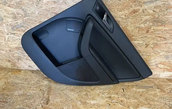 Skoda Yeti (5L) Rear door card panel trim 5L0867212