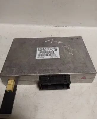 Audi A4 S4 B7 8E 8H Bluetooth control unit module 8P0862335C