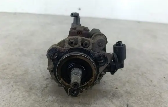 Ford Focus Fuel injection high pressure pump 4M5Q9B395AE