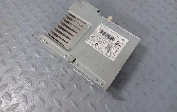 Peugeot Partner III Radio/CD/DVD/GPS head unit 9818777780