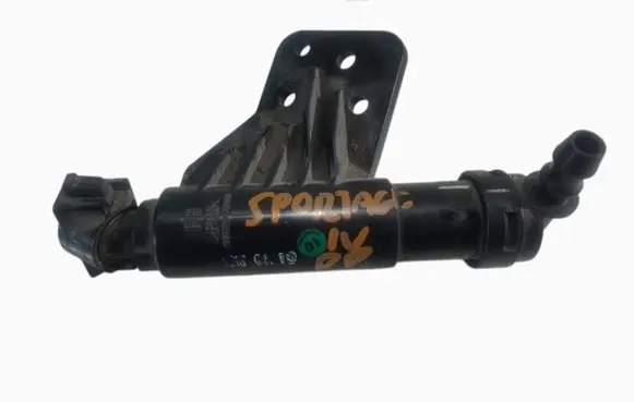 KIA Sportage Headlight washer spray nozzle 98682-F1000