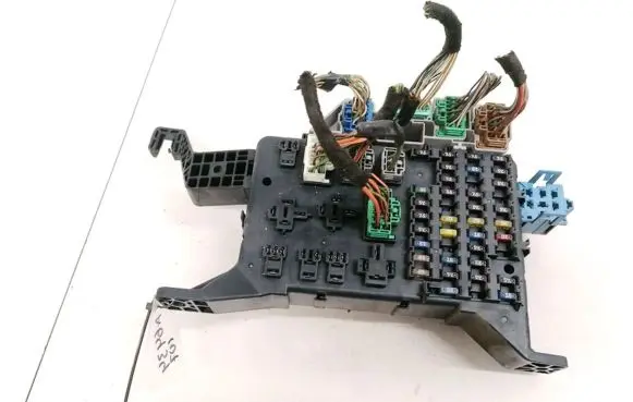 Ford Mondeo Mk III Fuse box set