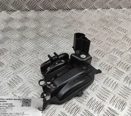 Audi A4 S4 B7 8E 8H Oil breather separator 06D103623D