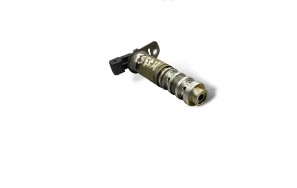 BMW 3 E90 E91 Camshaft vanos timing valve 13151279 7584115
