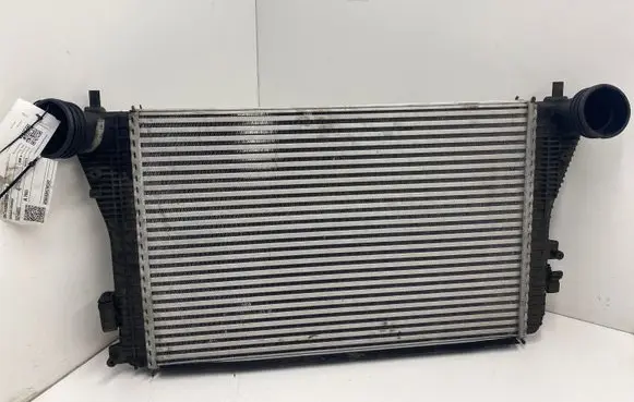 Volkswagen Touran I Intercooler radiator 1K0145803L 1K0145803