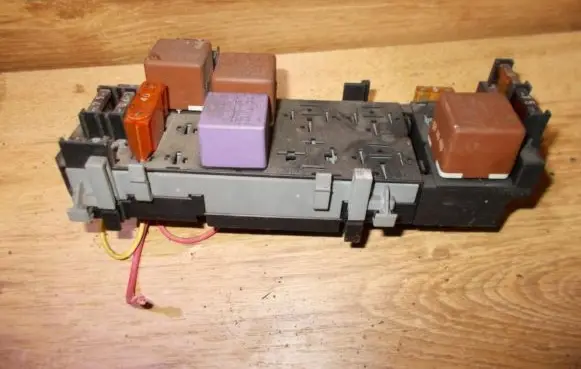 Renault Megane I Fuse box set 7703297193c