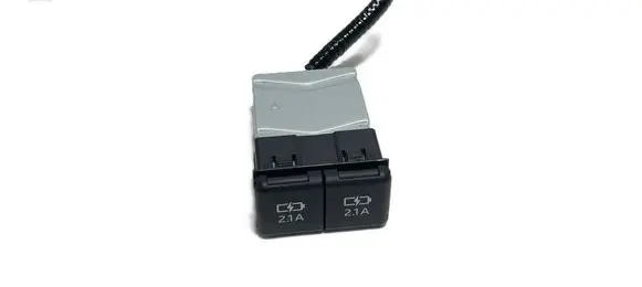 Toyota RAV 4 (XA50) USB socket connector 8553233020 31846