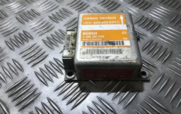 Audi A4 S4 B5 8D Airbag control unit/module 8a0959655c 0285001038