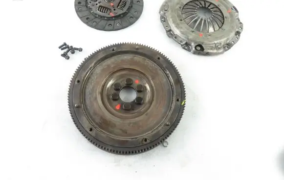 Volkswagen Polo III 6N 6N2 6NF Flywheel 322031411 122025610