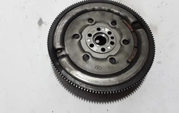 Renault Megane IV Dual mass flywheel 123104345R