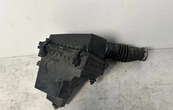 Ford Mondeo MK V Air filter box cover DS739661KA