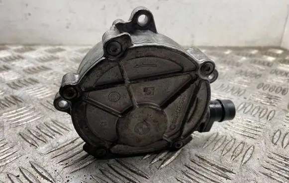 BMW 3 E92 E93 Vacuum pump 7517024