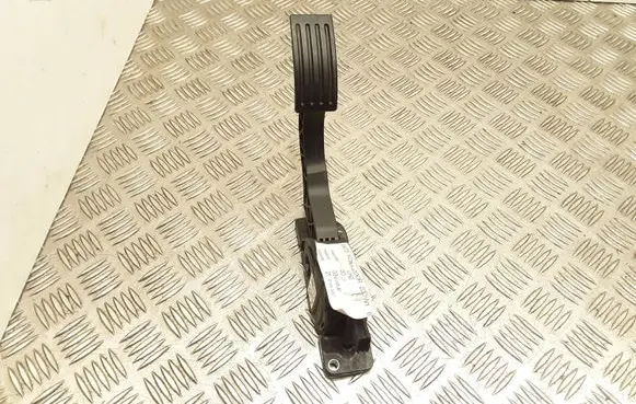 Ford Focus Accelerator throttle pedal EV619F836AA