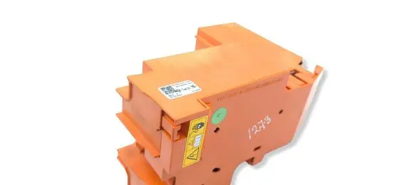 Citroen C4 III e-C4 Charging relay 9829052180