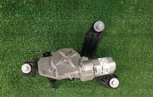 Hyundai i30 Rear window wiper motor 98700-G3000