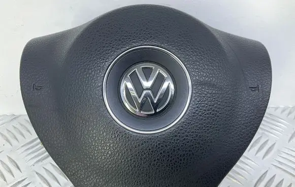 Volkswagen Eos Steering wheel airbag 3C8880201K