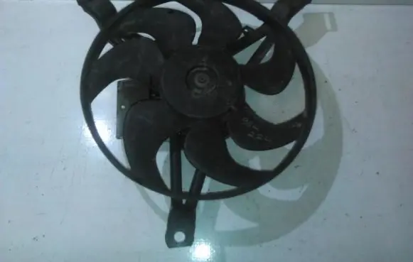 Opel Sintra Radiator cooling fan shroud nenustaytas