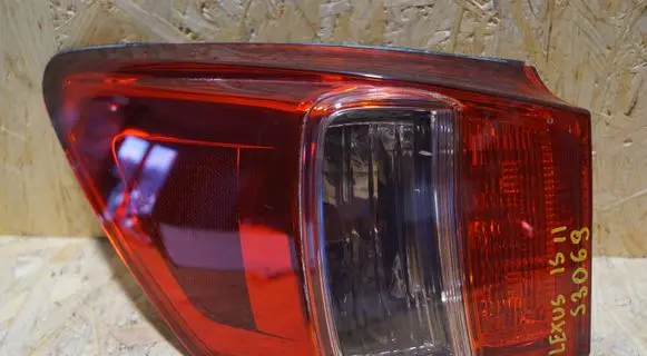 Lexus IS 220D-250-350 Rear/tail lights