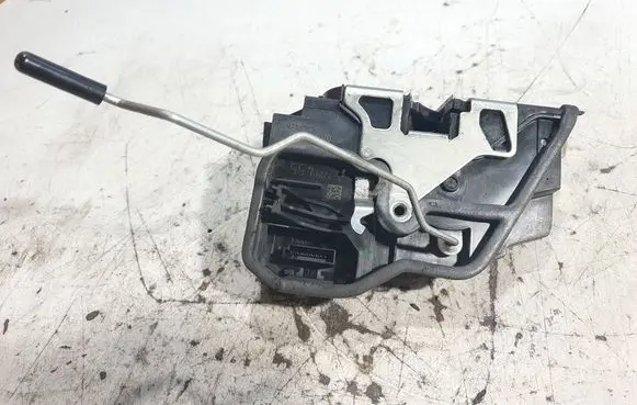 BMW 3 E90 E91 Front door lock 7229455 A053702
