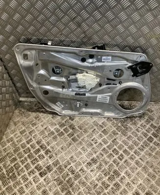 Mercedes-Benz C W204 Front door electric window regulator A2047200579 2047200579