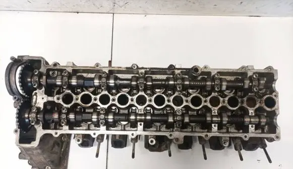 BMW 5 E39 Engine head 22468759 224705898