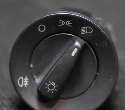 Skoda Octavia Mk2 (1Z) Light switch