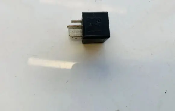 Volvo S60 Other relay 9441158 V23134-J52-X346