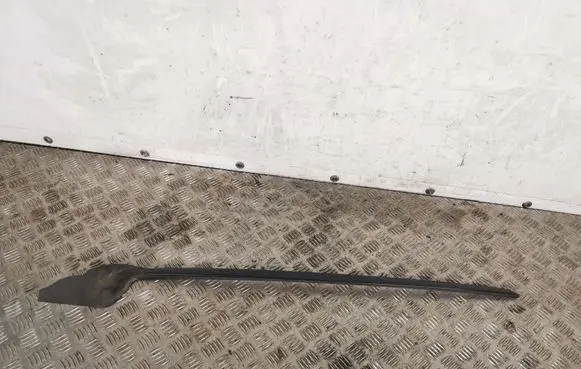 Toyota C-HR I Windshield trim 79R