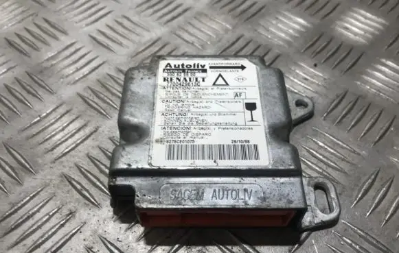 Renault Laguna I Airbag control unit/module 7700429613c 550629600
