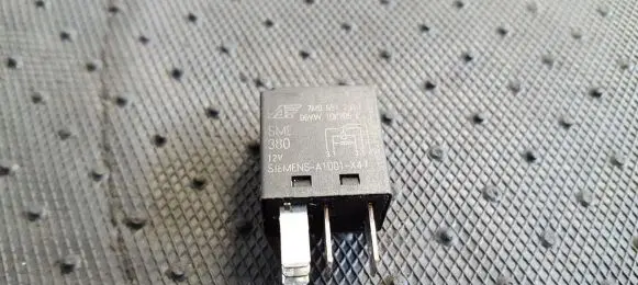 Volkswagen Sharan Other relay 95VW10K705EA 7M0951253G