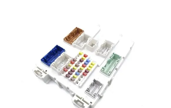 Ford C-MAX II Fuse module F1DT14A073DH F1DT14014EPE F1DT14A073DF