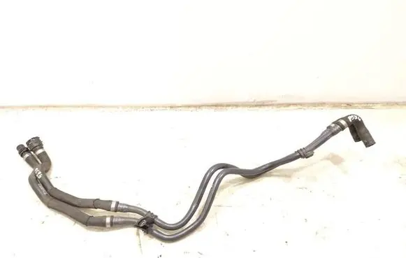 Porsche Taycan 9J1 Electric car engine cooling hoses/pipes 9J1122483