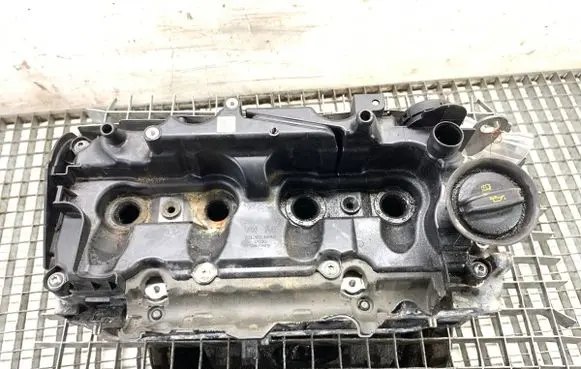 Engine head