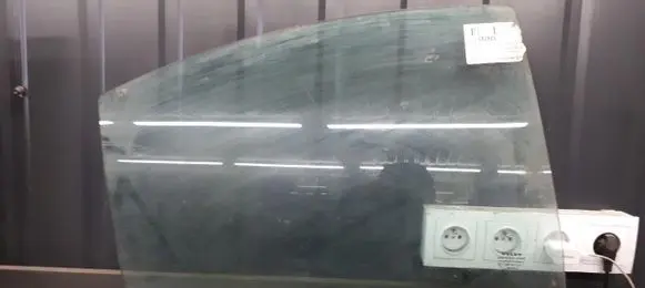 Volvo S60 Rear side window