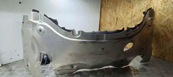 Mercedes-Benz E AMG W212 Other engine bay part A2126280140