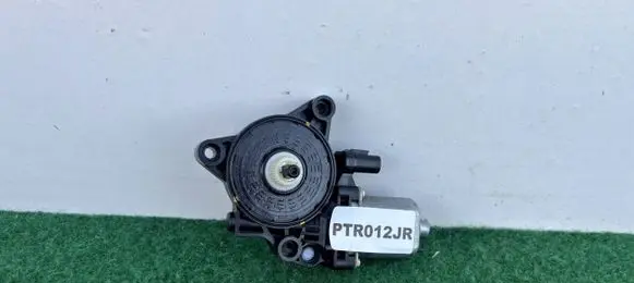 Hyundai i20 (BC3 BI3) Vent window/glass motor 82450Q0000