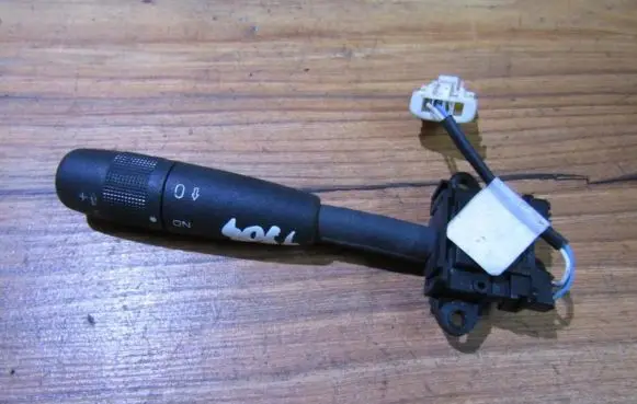 Peugeot 607 Cruise control switch 