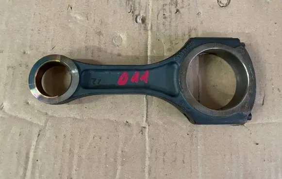 Mercedes-Benz C W204 Connecting rod/conrod 65100